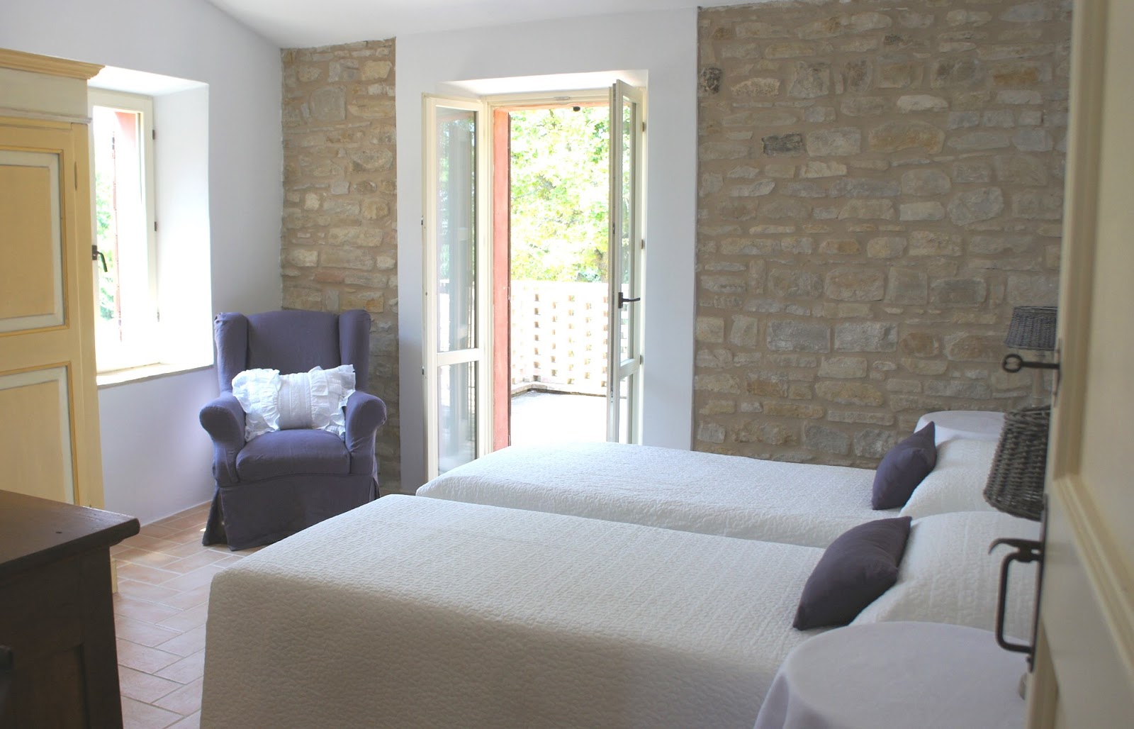 Camera da letto grigio tortora – triseb